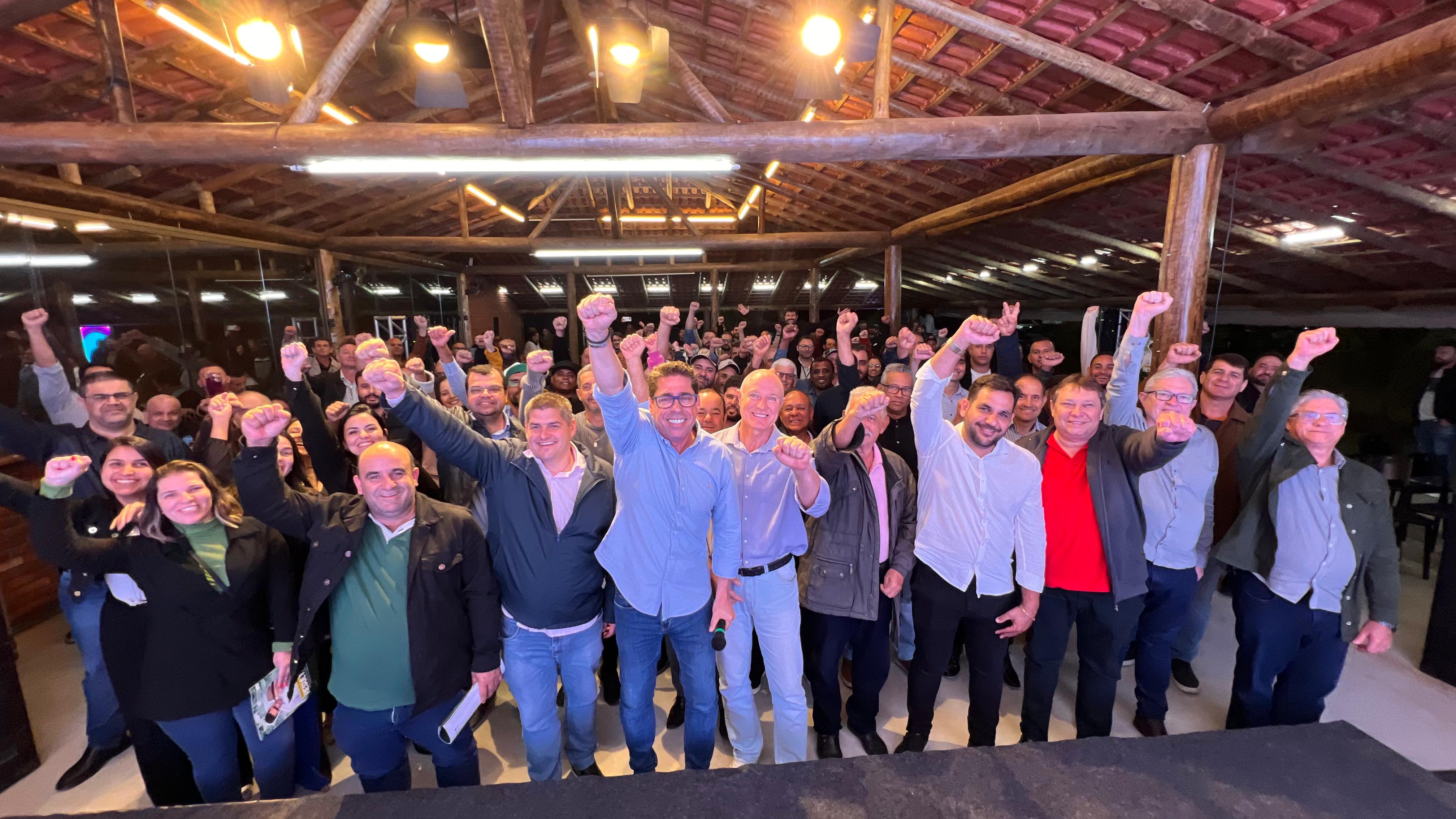 Imagem da notícia: Marcelo Santos presta contas a lideranças e à comunidade do Caparaó em Irupi